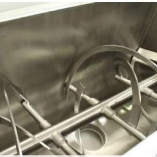 U mixer. Trågblandare med olika spiraler och horisontella rörorgan. För fasta material, pulver och smetblandning.